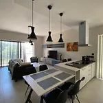住宿加早餐酒店 Maltese Garden *