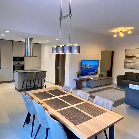 Maltese Garden Bed & Breakfast *