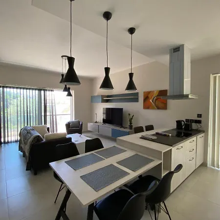 Bed & Breakfast Maltese Garden *