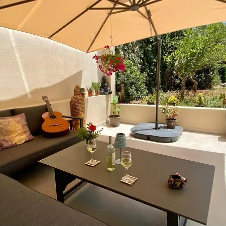 Bed & Breakfast Maltese Garden *